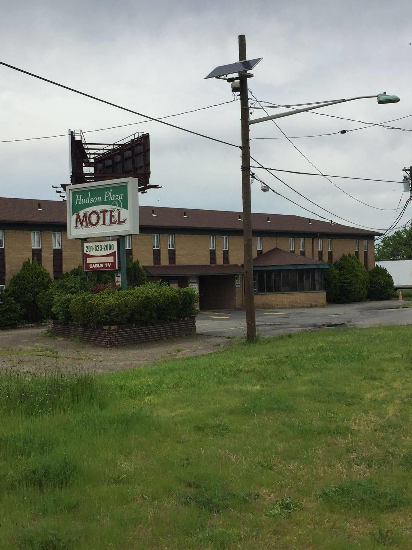 Hudson Plaza Motel Bayonne Джерси-Сити Экстерьер фото